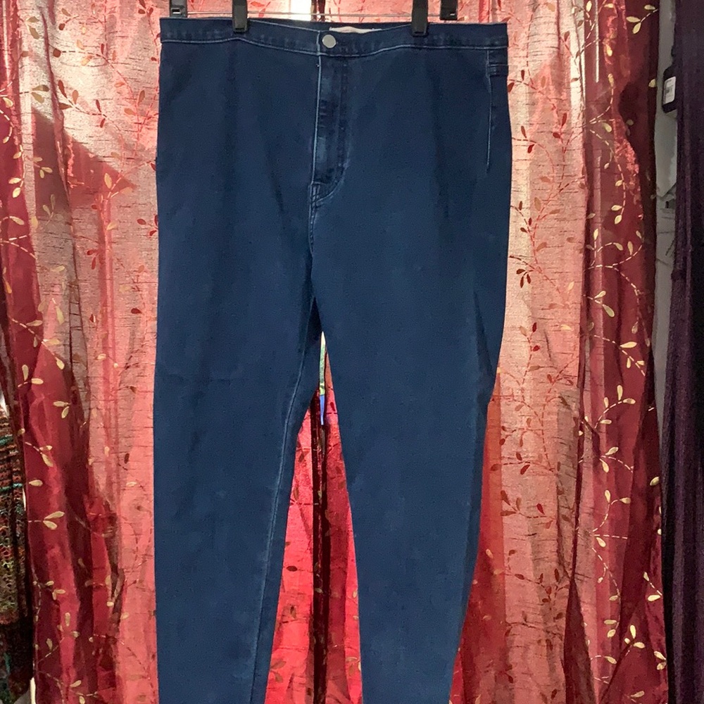 Levis runaround supper skinny jeans